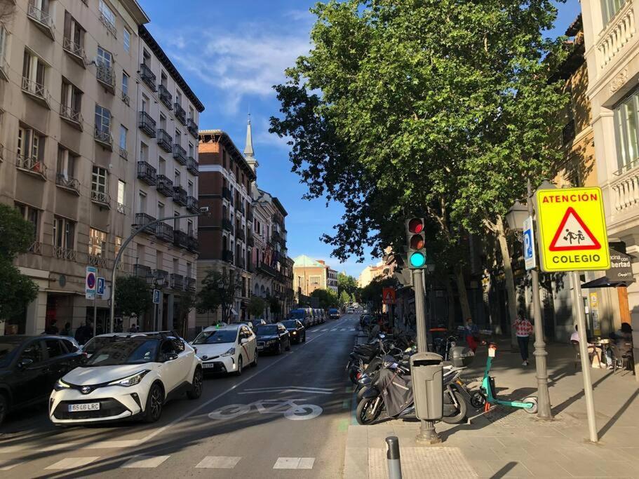 Appartement San Isidro Labrador, En Vistillas Junto A Metro Puerta De Toledo Madrid